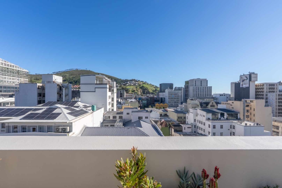 2 Bedroom Property for Sale in Cape Town City Centre Western Cape